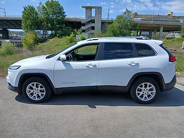 Jeep: Jeep Cherokee 4x4, bijela boja, registrovan u Srbiji (tablice BG) — 3
