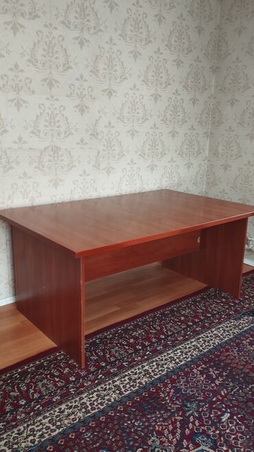 мебель румыния: Стол, цвет - Коричневый, Б/у