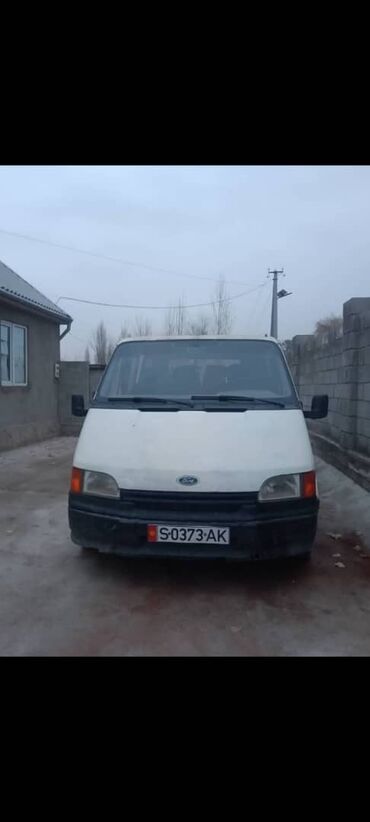 Ford: Ford Transit: 1995 г., 2 л, Механика, Газ, Фургон