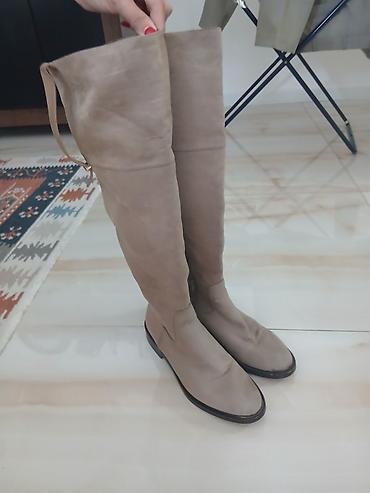 Ženske čizme preko kolena – ZARA - Model: ravne čizme preko kolena -