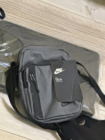 Барсетки: Nike барсетка оригинальная новая❗️❗️❗️