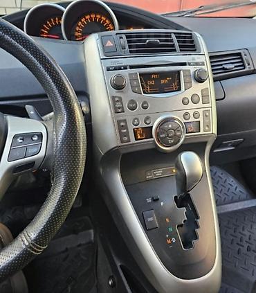 Toyota: Toyota Verso: 2009 г., 1.8 л, Вариатор, Бензин, Минивэн — 4