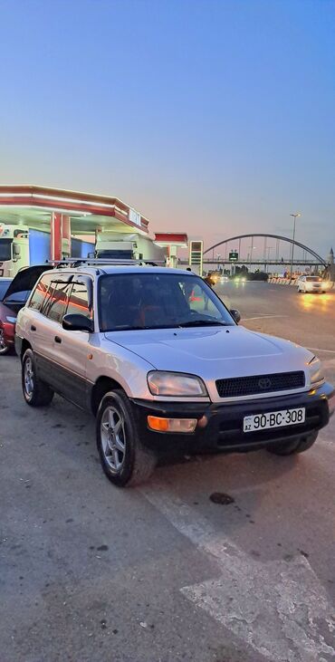 Toyota: Toyota RAV4: 2 l | 1997 il Ofrouder/SUV — 23