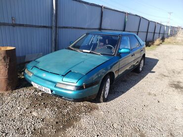 Mazda: Mazda 323: 1994 г., 1.6 л, Механика, Бензин, Хэтчбэк