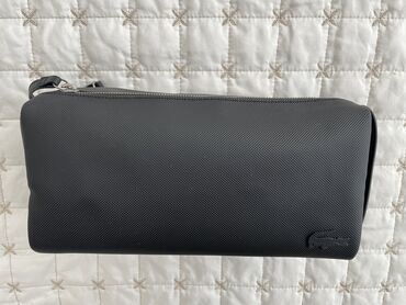 клатч сумка: Клатч Lacoste оригинал 
черного цвета 
6000с