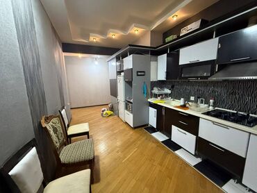 Uzunmüddətli kirayə mənzillər: Evdə bir işləyən xanım yaşayır bir işləyən xanım axtarılır.Ev — 14