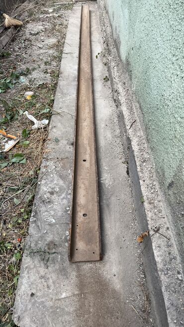 Швеллеры: Продаю швеллера Советские . 1. Длинна 4,2 метра ширина 5,5 см высота — 4