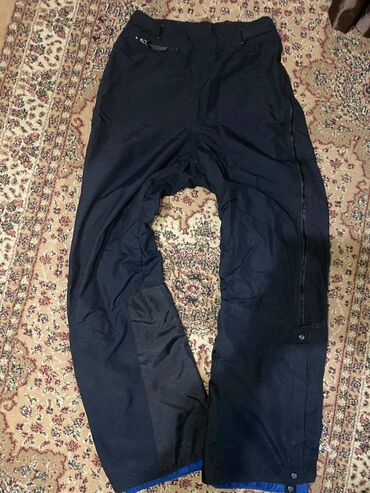 Другая мужская одежда: Patagonia штанишки legit в хорошем состоянии ‼️
Gore Tex имеется