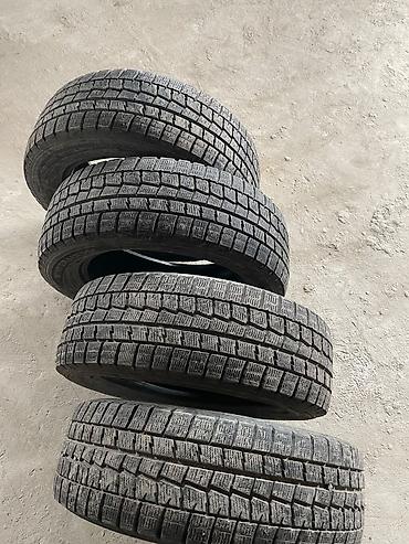 Шины и диски: Зимние шины Dunlop (комплект из 4 шт.) - Размер: 215/60 R16 - Индекс — 9