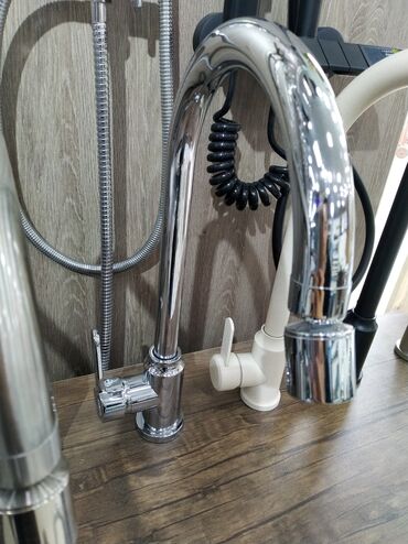 metbex ucun isiqlar: Mətbəx üçün yüksək qövsəli qarışdırıcı kran - Material: parlaq xrom