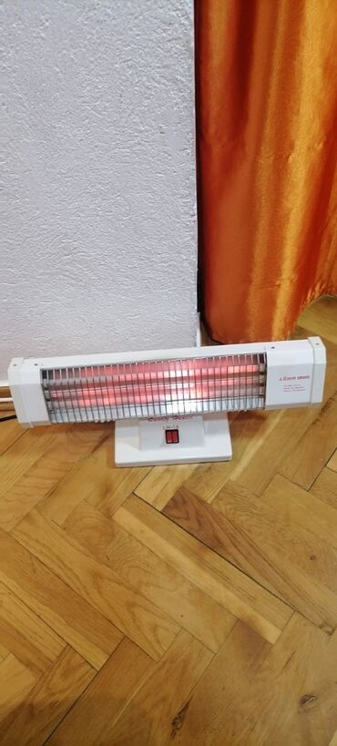 Kaloriferi: Grejalica kao kvarcna sa tri staklena grejača.
Kao nova je
 Mirjevo — 3