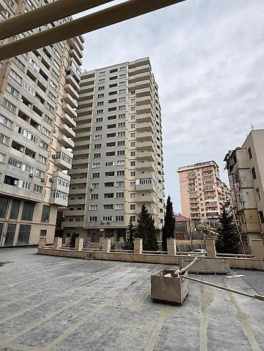 dəmir qaraj satilir: 8-ci kilometr, 2 otaqlı, Yeni tikili, m. Xalqlar Dostluğu, 122 kv. m — 1