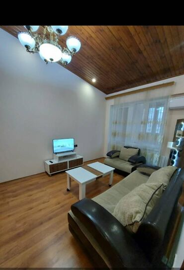 Uzunmüddətli kirayə mənzillər: Həzi Aslanov metrosunun çıxışında 18 mertebeli binanın 17-ci — 4