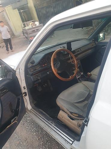 гур е39: Mercedes-Benz W124: 1990 г., 2.3 л, Кол менен иштөөчү, Газ, Седан — 4
