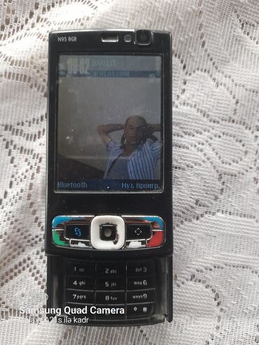 nokia 6730: Nokia N95 8Gb, rəng - Qara, Düyməli