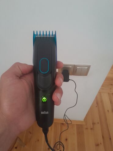 Trimmerlər və saç qırxan maşınlar: Saç qırxan maşın, Braun, İşlənmiş, Ünvandan götürmə — 13