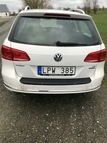 Transport: Volkswagen Passat: 1.6 l | 2011 year MPV