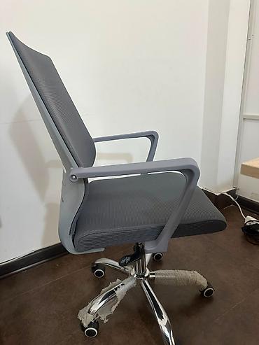 ucuz ofis kreslolari: İşlənmiş, Təkərli, Qolları tənzimlənmir, Parça — 4