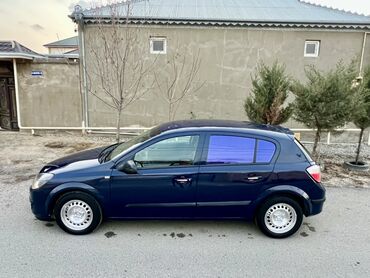Nissan: Nissan Cedric: 1.3 l | 2006 il Hetçbek — 4