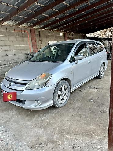 step wgn: Honda Stream: 2004 г., Автомат, Бензин, Универсал — 8