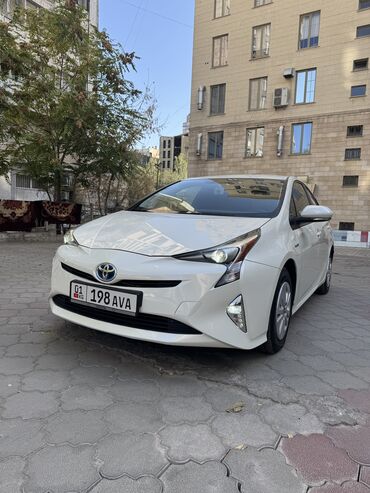 хундай автомобиль: Toyota Prius: 2016 г., 1.8 л, Вариатор, Гибрид, Хэтчбэк