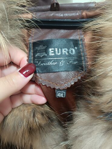 Krzneni kaputi: 2XL, Sa postavom, Činčila — 18