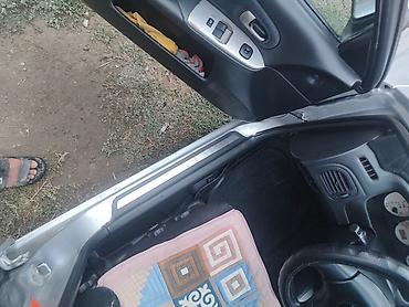 Mazda: Mazda 323: 2000 г., Универсал — 9