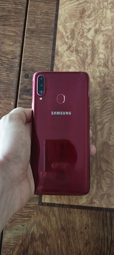 samsung not 11 qiymeti: Samsung Galaxy A20, 32 GB, rəng - Qırmızı, Sensor