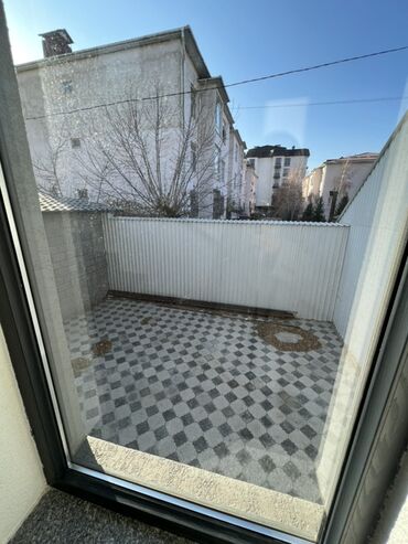 Здания: Предлагается в аренду коммерческое помещение в верхней части Киргизии — 11