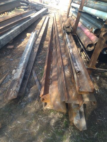 Металлопрокат: круглые трубы: Продаю б/у СССР трубы длина от 2 метра до 7 метров цена 55 сом за 1 кг — 7