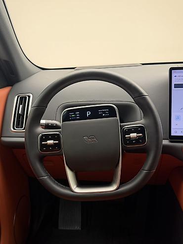 Lixiang: Lixiang L7: 2023 г., 1.5 л, Автомат, Электромобиль, Кроссовер — 13