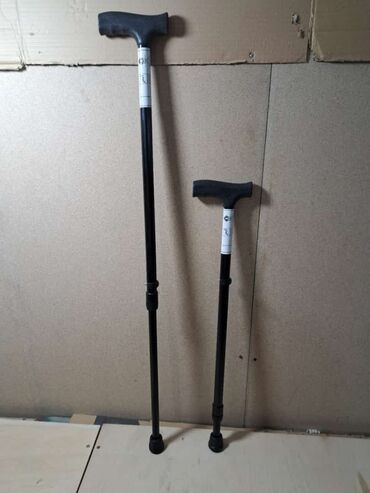 Yerimək üçün arabalar, çəliklər, əsalar, rollatorlar: 🩺Əsa (çəlik) böyüdüb kiçiltmək olur 20 AZN . 🩺Əsa (çəlik) böyüdüb — 29