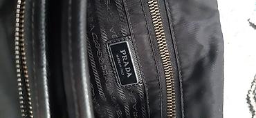 сумки женские на цепочке: Сумка PRADA из нейлона с дополнительным мини‑чехлом на ремне. - — 2