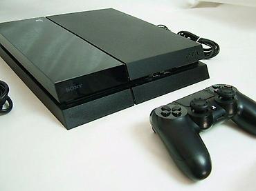 second hand shop electronics: U ponudi je Sony PlayStation 4 sa naslova. Stanje: radno perfektno — 4