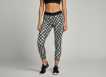 spodnie czarne tech fleece: Nike, Legginsy Sportowe damskie, rozmiar XS