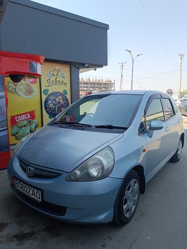 продаю машину матиз: Honda Fit: 2005 г., 1.3 л, Автоматтык, Бензин, Хетчбек