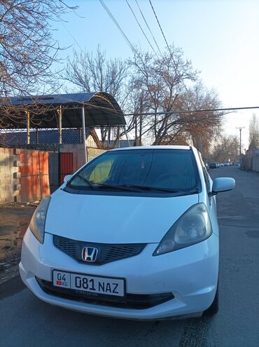Honda: Honda Fit: 2011 г., 1.5 л, Автомат, Бензин, Хэтчбэк — 3