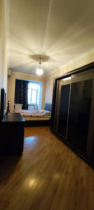 Uzunmüddətli kirayə mənzillər: Nəsimi rayonu Abdulvahab Salamzadə küçəsində (8 Noyabr metrosunun — 21