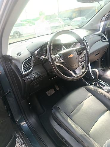 сл: Chevrolet Trax: 2022 г., 1.4 л, Автомат, Бензин, Кроссовер — 3
