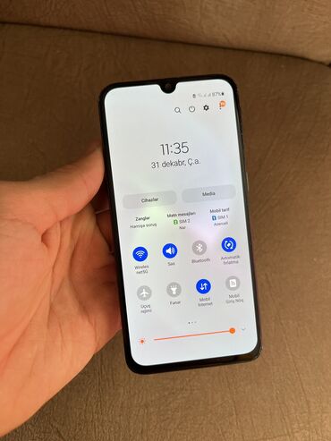 telofon: Samsung Galaxy A40, 64 GB, rəng - Göy, Barmaq izi, İki sim kartlı