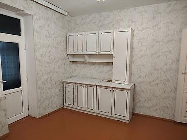 bakida hovuzlu kiraye evler: Cəlilabad şəhəri, 7 nömrəli məktəbin qarşısında 2ci mərtəbədə, 3 — 3