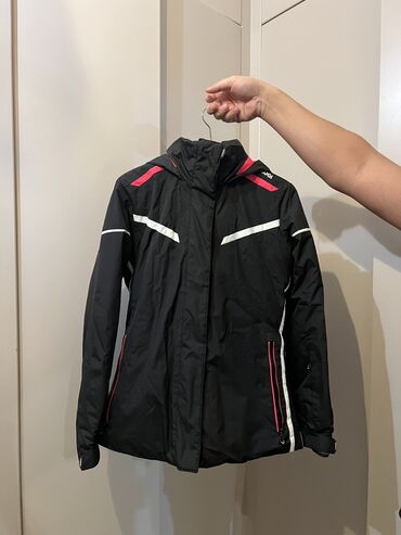 мужская горнолыжная одежда: Куртка M (EU 38), цвет - Черный