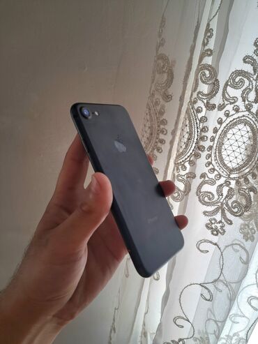 Apple iPhone: IPhone 7, 128 GB, Qara, Barmaq izi