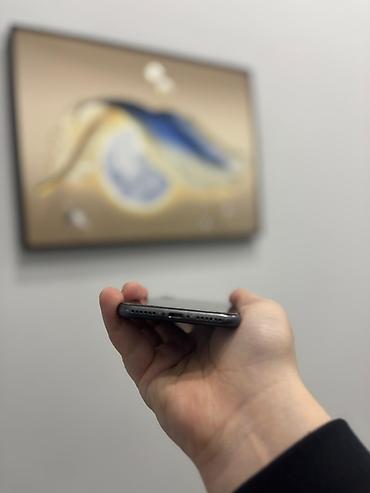 i̇pone 7: IPhone 8, 64 GB, Qara, Barmaq izi — 5