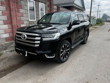 продаю связи с переездом: Toyota Land Cruiser: 2008 г., 4.7 л, Типтроник, Газ, Внедорожник