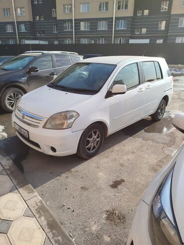 Toyota: Toyota Raum: 2003 г., 1.5 л, Автомат, Бензин, Хэтчбэк
