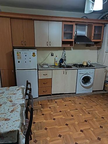 1 otaqlı ev: 18 kv. m, 1 otaqlı, Qaz, İşıq, Su — 9
