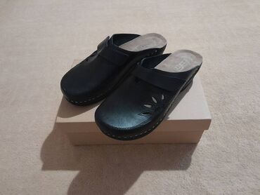 klompe u apoteci: Clogs, 40