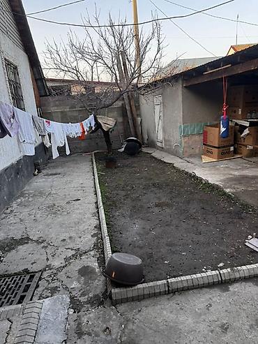 Продажа коттеджей и домов: 🏡 **Продается дом с времянкой в Бишкеке!** 📍 Район: Шербакова / — 14