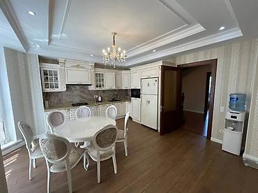 Долгосрочная аренда домов: 300 м², 6 комнат, Кондиционер — 2